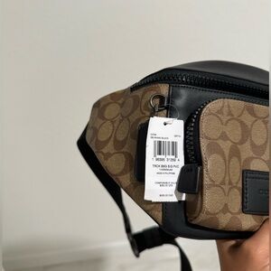 NWT! Coach C3765 Track Signature Belt Bag Sling Gunmetal Khaki Black Men Women